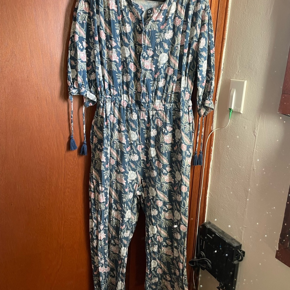Anthropologie drA Messie Jumpsuit Medium Floral - Picture 4 of 4